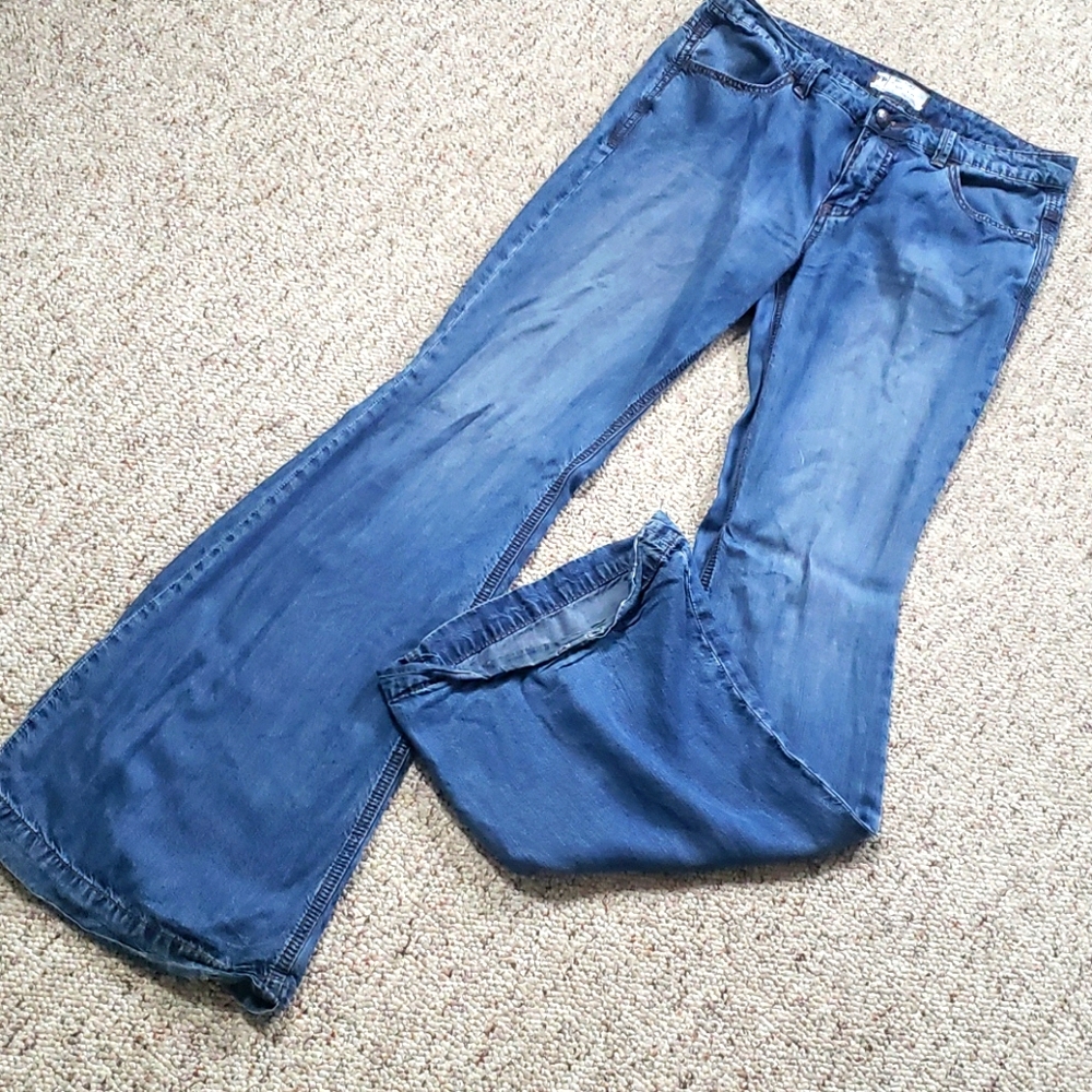 Flare Jeans